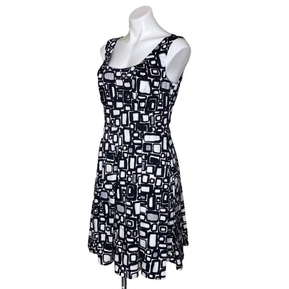 Calvin Klein B&W Fit & Flare Dress Size 10 - Picture 7 of 12